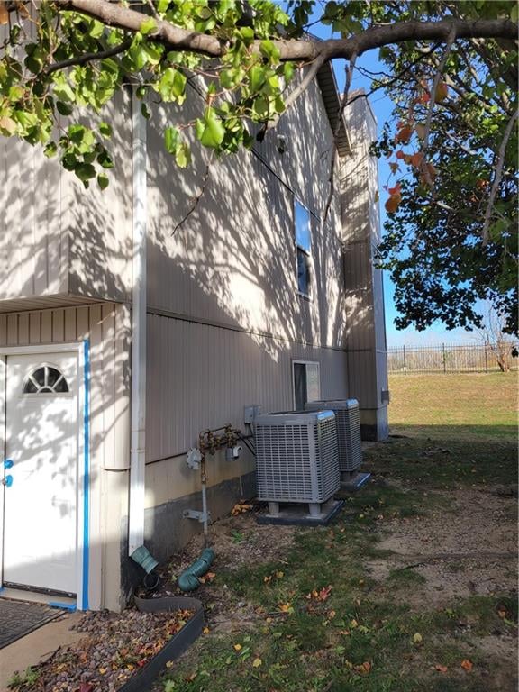 10611-10617 Locust Ct, Kansas City, MO 64155