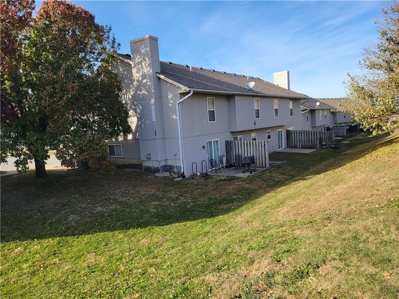 10611-10617 Locust Ct, Kansas City, MO 64155