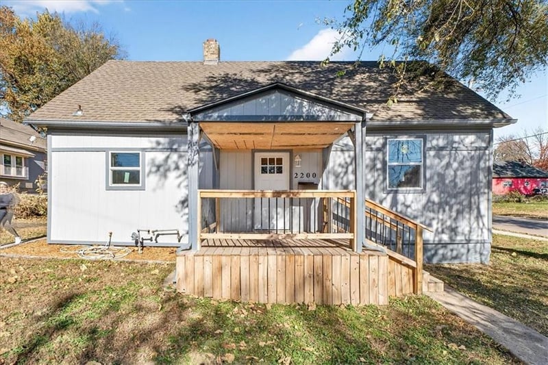 2200 11th St, Kansas City, KS 66104