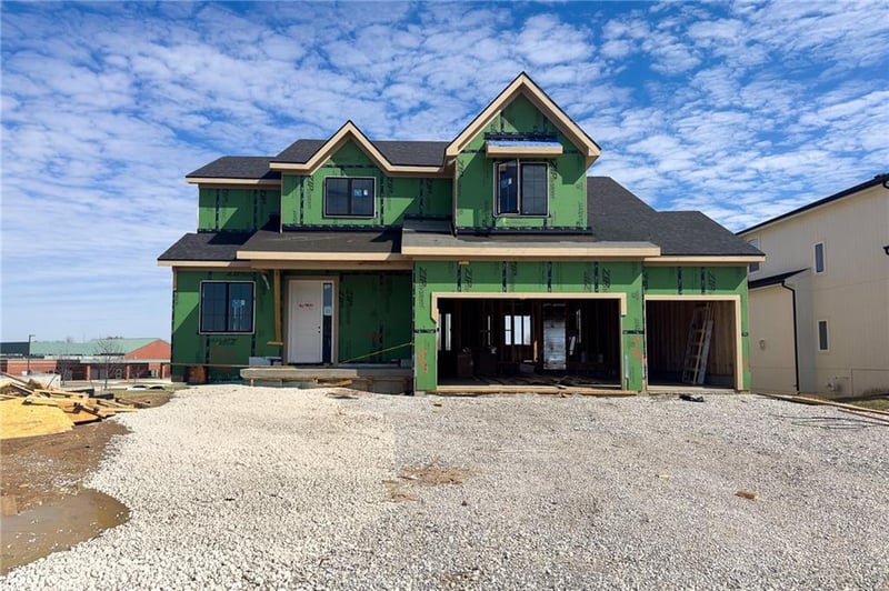 21926 99th Ter, Lenexa, KS 66220