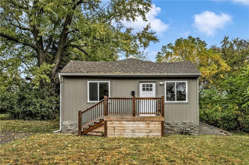 8111 Park Ave, Kansas City, MO 64132