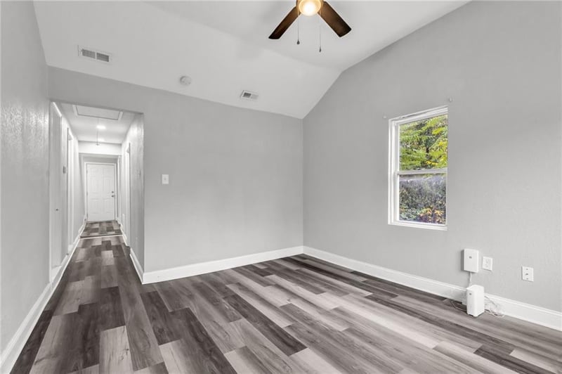 8111 Park Ave, Kansas City, MO 64132