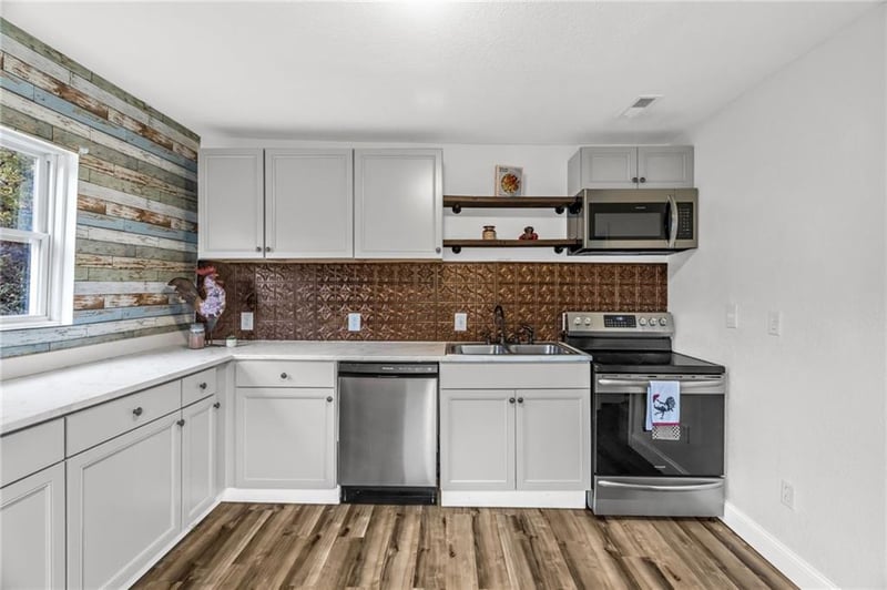 8111 Park Ave, Kansas City, MO 64132