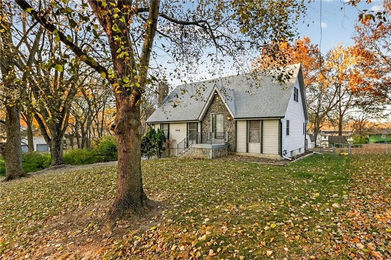 606 115th St, Kansas City, MO 64155