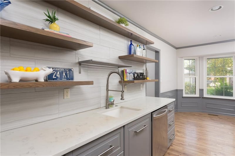 9604 Nieman Pl, Overland Park, KS 66214