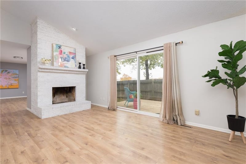 9604 Nieman Pl, Overland Park, KS 66214