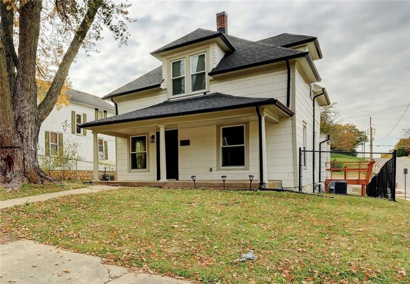 1101 7th St, Atchison, KS 66002