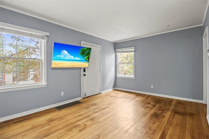 101 Pocahontas Ln, Kansas City, MO 64114