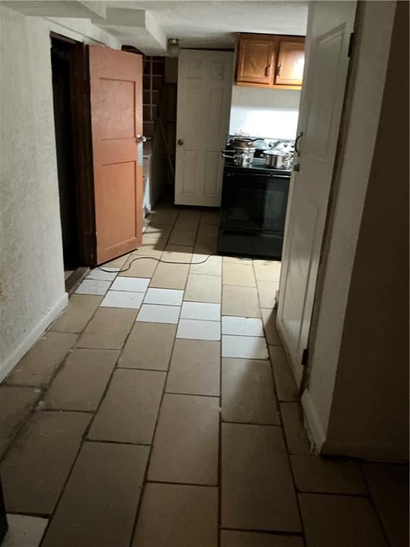 522 Kensington Ave, Kansas City, MO 64124