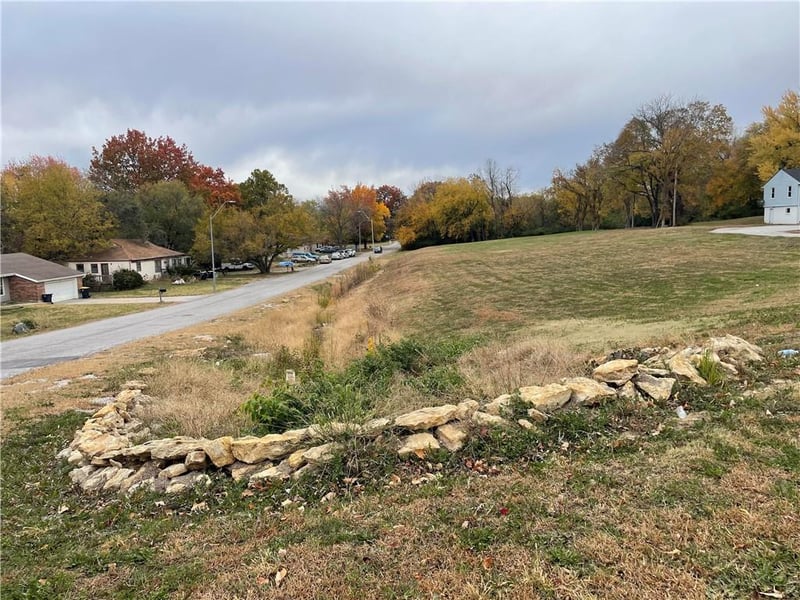 9250 Blue Ridge Blvd, Kansas City, MO 64138