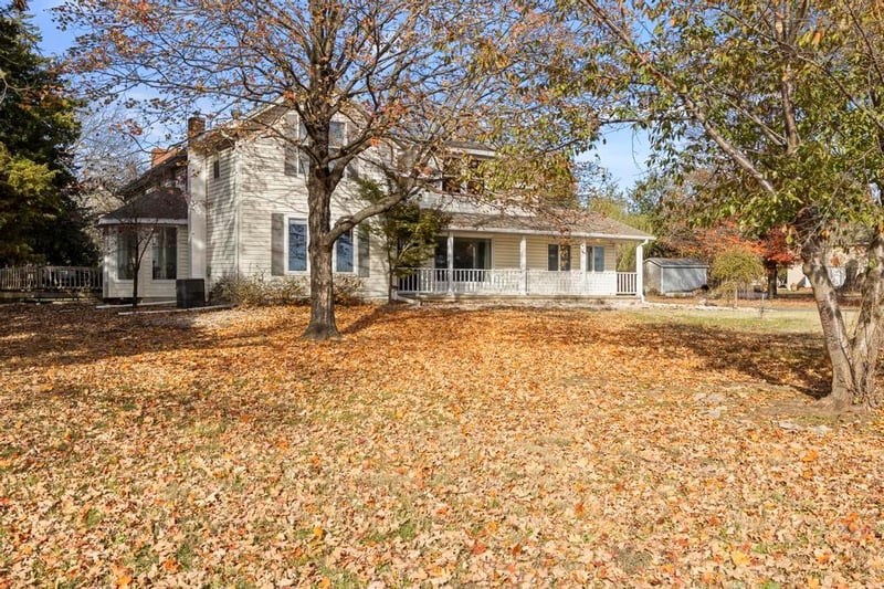 2139 Jayhawk Rd, Fort Scott, KS 66701