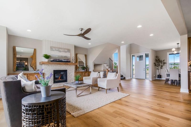 2208 176th Pl, Overland Park, KS 66085