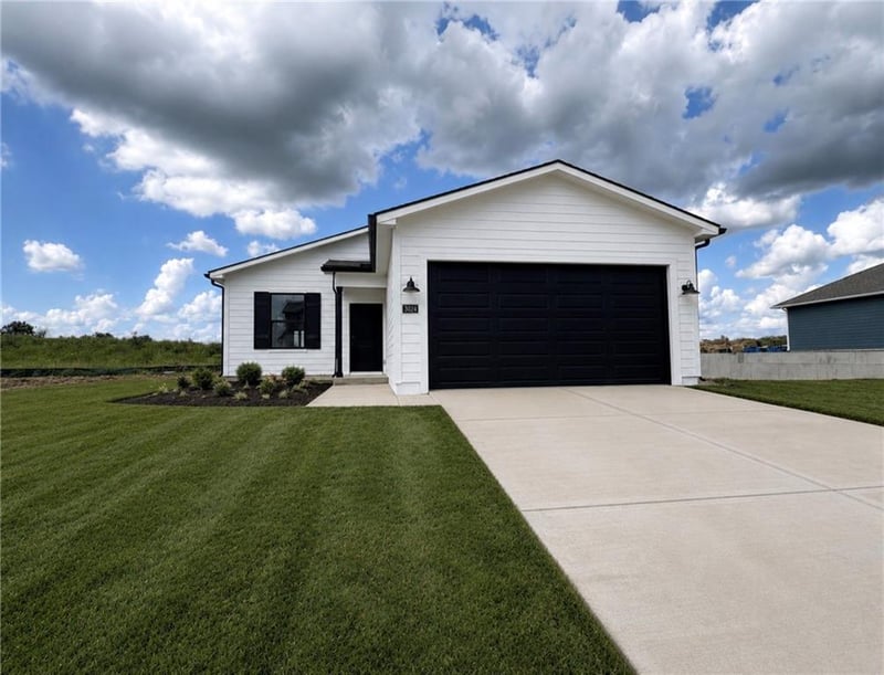 3024 96th Ter, Kansas City, MO 64154