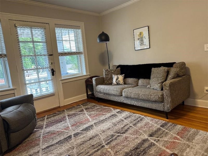 311 43rd St #2W, Kansas City, MO 64111