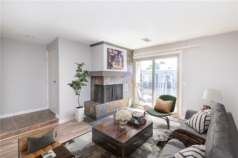 3602 Gillham Dr, Kansas City, MO 64111