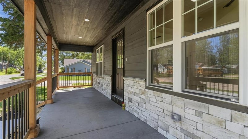 227 Mill St, Osawatomie, KS 66064