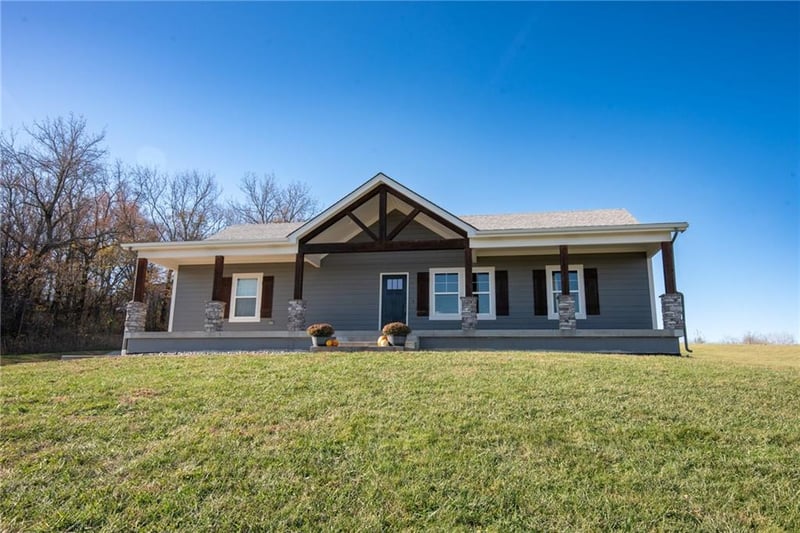 4012 Hackberry Ln, Bates City, MO 64011