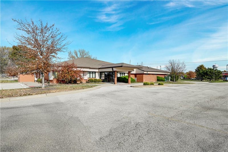 18320 Center St, Gardner, KS 66030