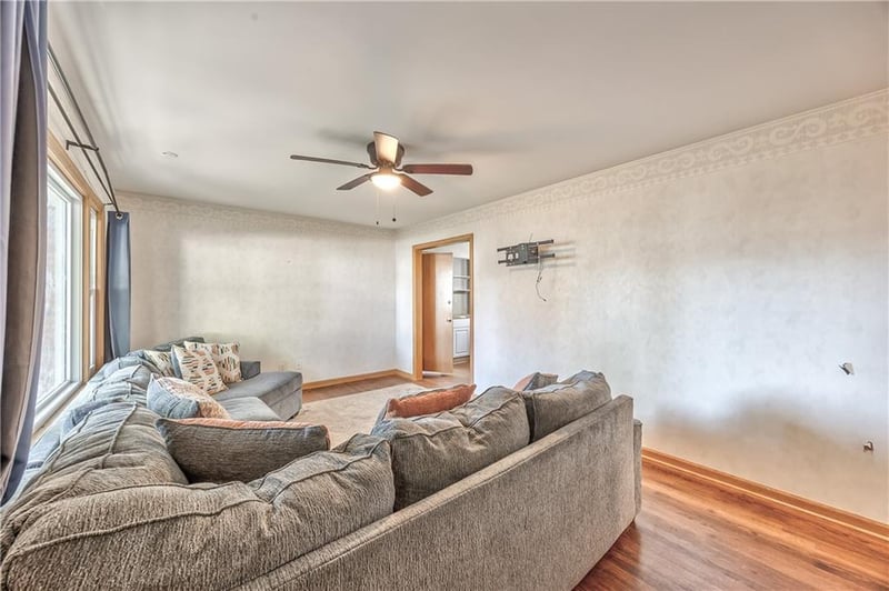 3606 Spring St, Independence, MO 64055