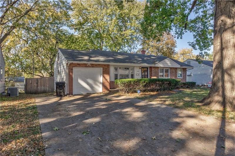3606 Spring St, Independence, MO 64055