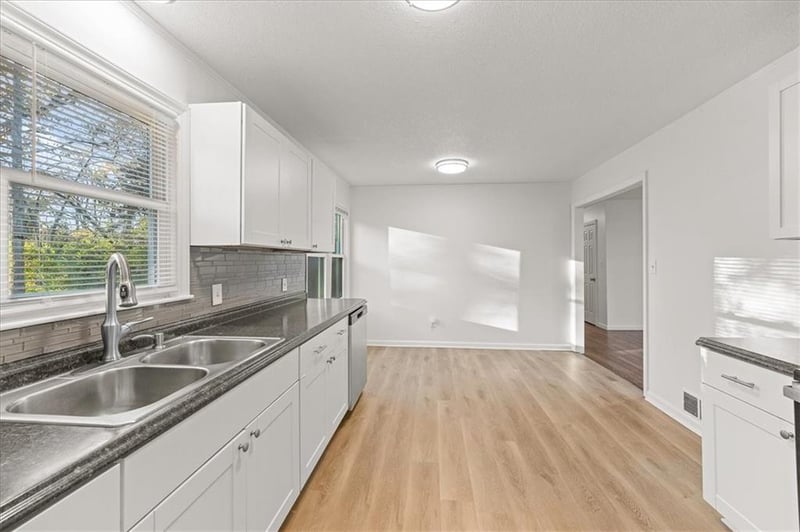 7612 Sycamore Ave, Kansas City, MO 64138