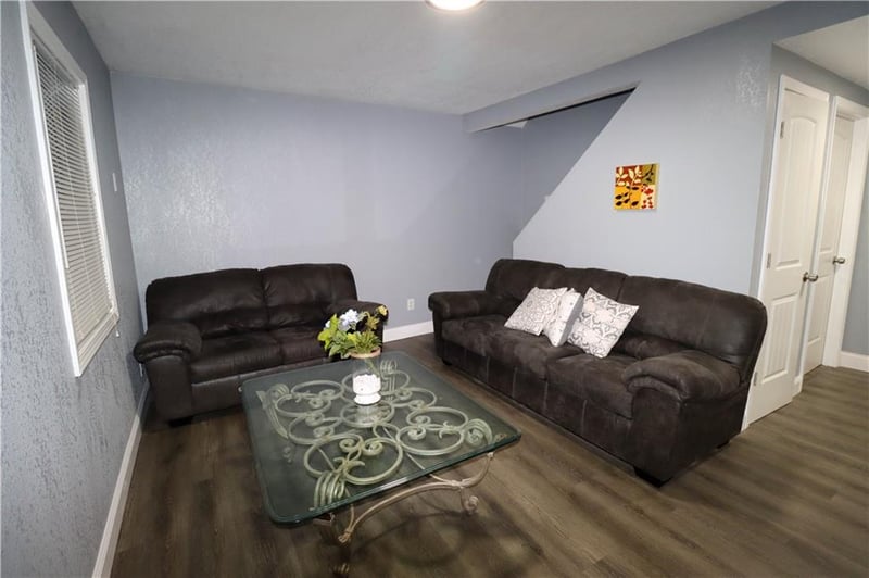 3400 Cypress St, Kansas City, MO 64128