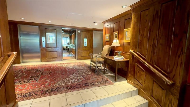 4550 Warwick Blvd #606, Kansas City, MO 64111