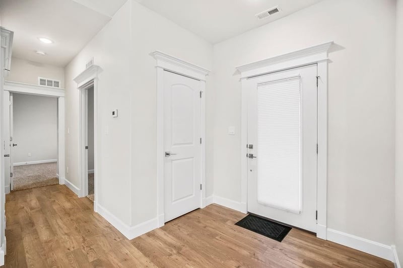 1202 Little Knife Dr, Lawrence, KS 66049