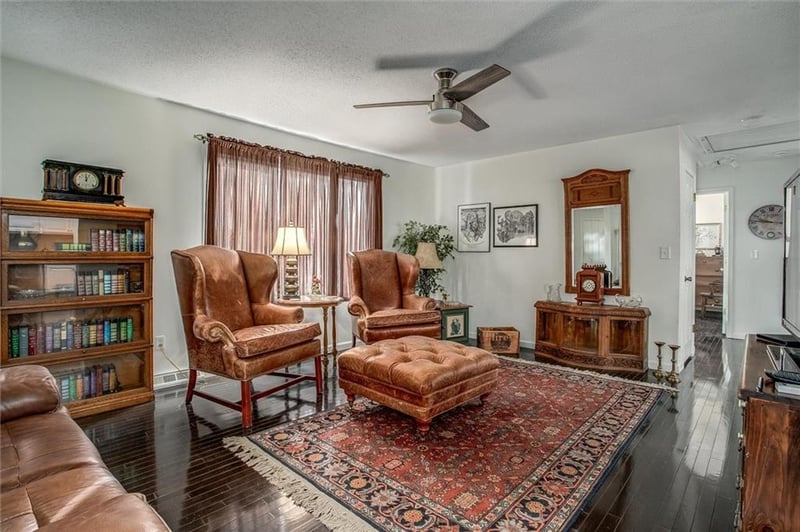 8004 Jarboe St, Kansas City, MO 64114