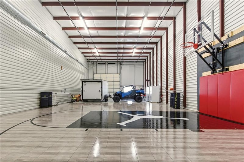 16018 Foster St, Overland Park, KS 66085