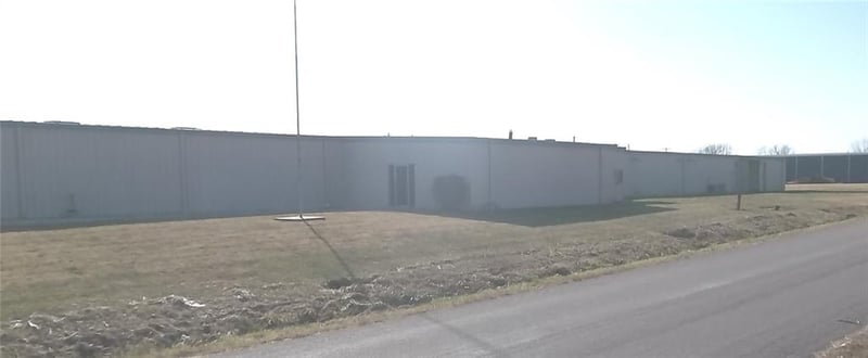 1021 Head Dr, Neodesha, KS 66757