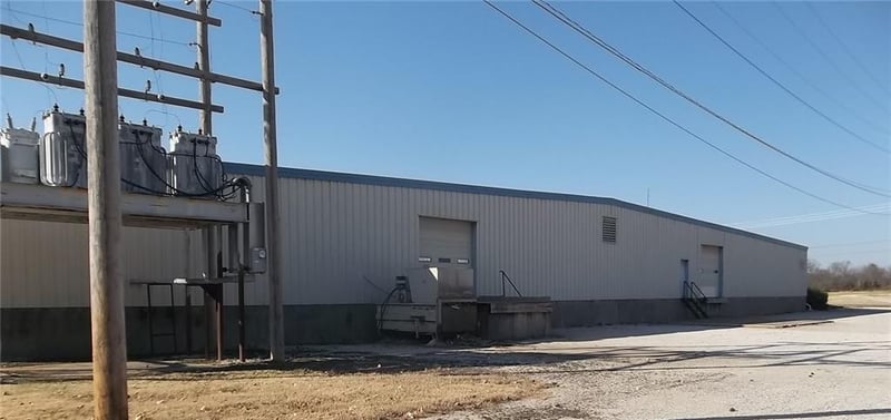 1021 Head Dr, Neodesha, KS 66757