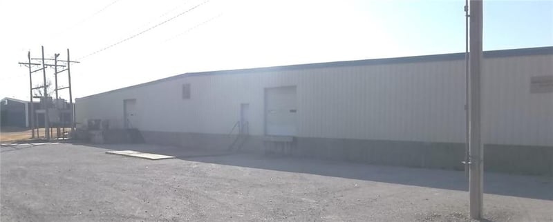 1021 Head Dr, Neodesha, KS 66757