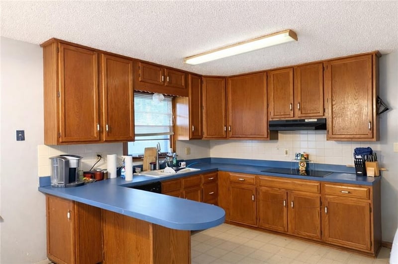 3320 Blue Ridge Blvd, Independence, MO 64052