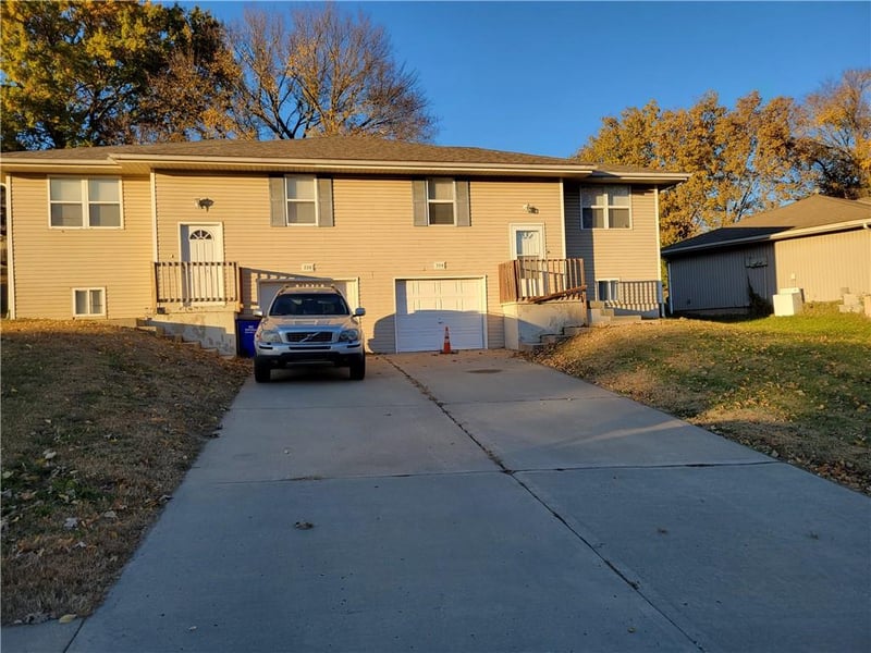 224-226 62nd Ter, Gladstone, MO 64118