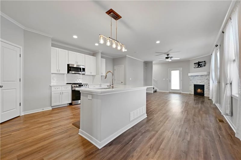 1095 Findley St, Olathe, KS 66061
