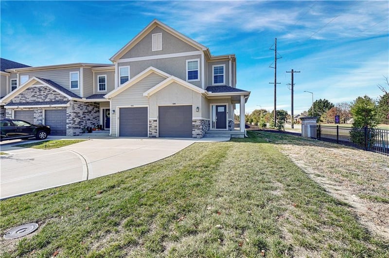 1095 Findley St, Olathe, KS 66061