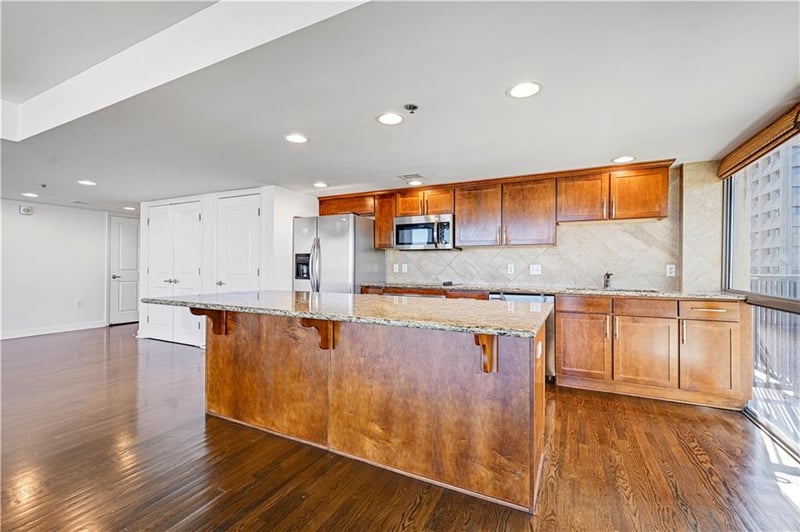 600 E Admiral Blvd #1608, Kansas City, MO 64106