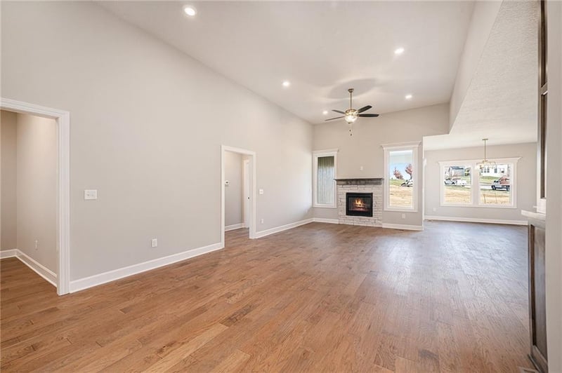 10101 Oakland Ave, Kansas City, MO 64157