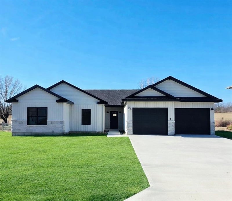 204 Sellman St, Warrensburg, MO 64093