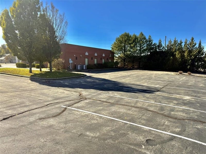 209 2nd St, Clinton, MO 64735