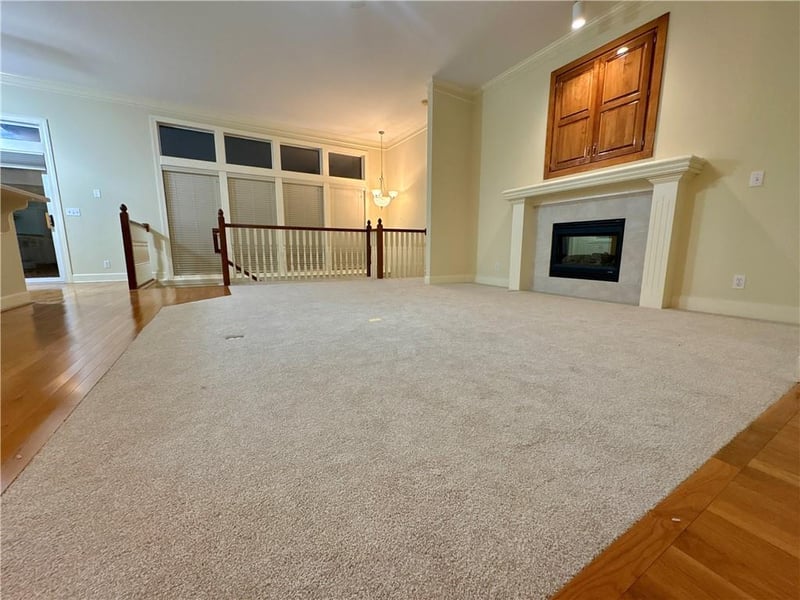 2409 Lilly Dr, Lee's Summit, MO 64081