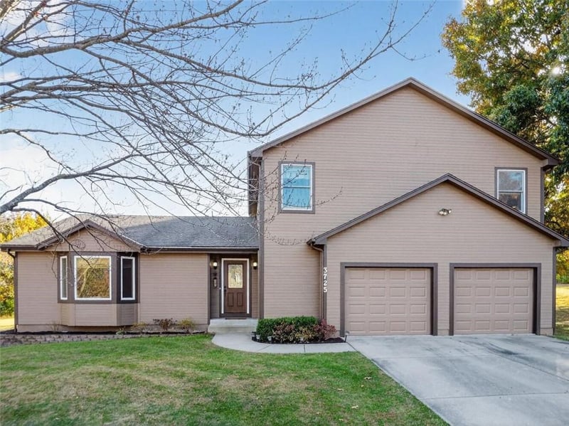 3725 W 179th Ter, Stilwell, KS 66085