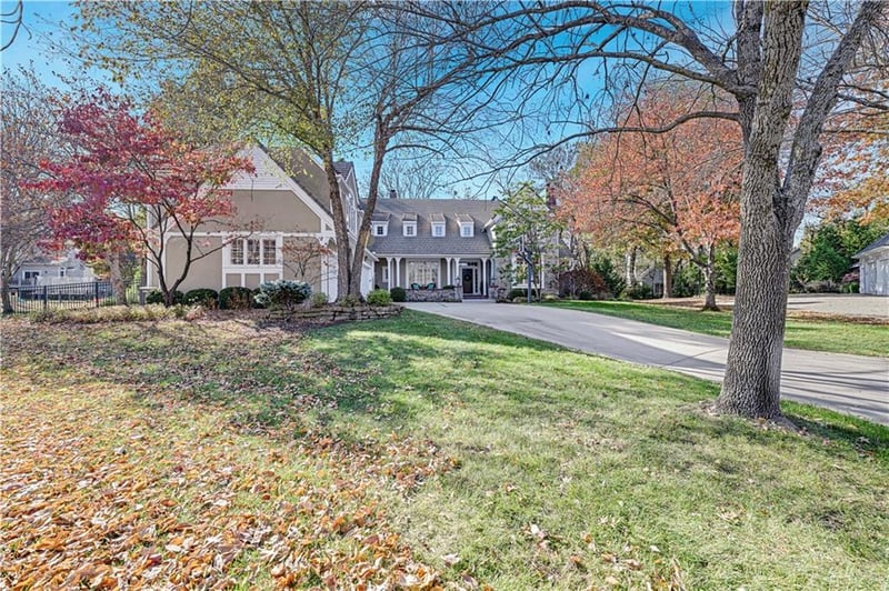 5009 W 131st Ter, Leawood, KS 66209
