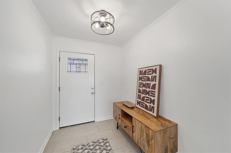 909 85th St, Kansas City, MO 64114