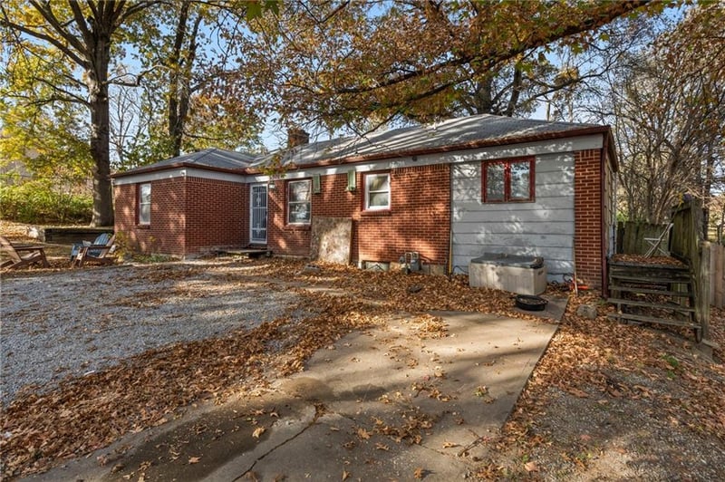 6502 Leavenworth Rd, Kansas City, KS 66104