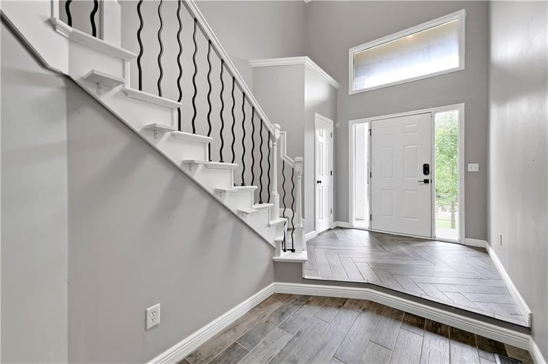 6700 Charleston Dr, Kansas City, MO 64119