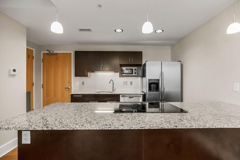 909 Walnut St #705, Kansas City, MO 64106