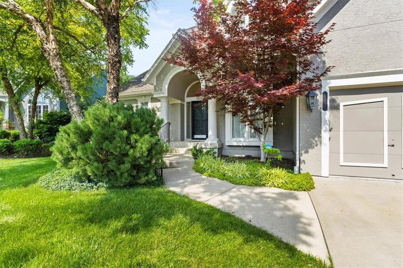 6205 W 149th St, Overland Park, KS 66223