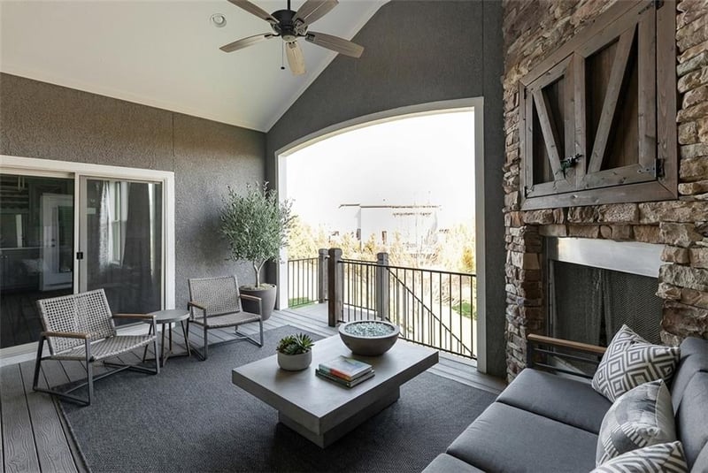 15701 Canterbury St, Overland Park, KS 66224